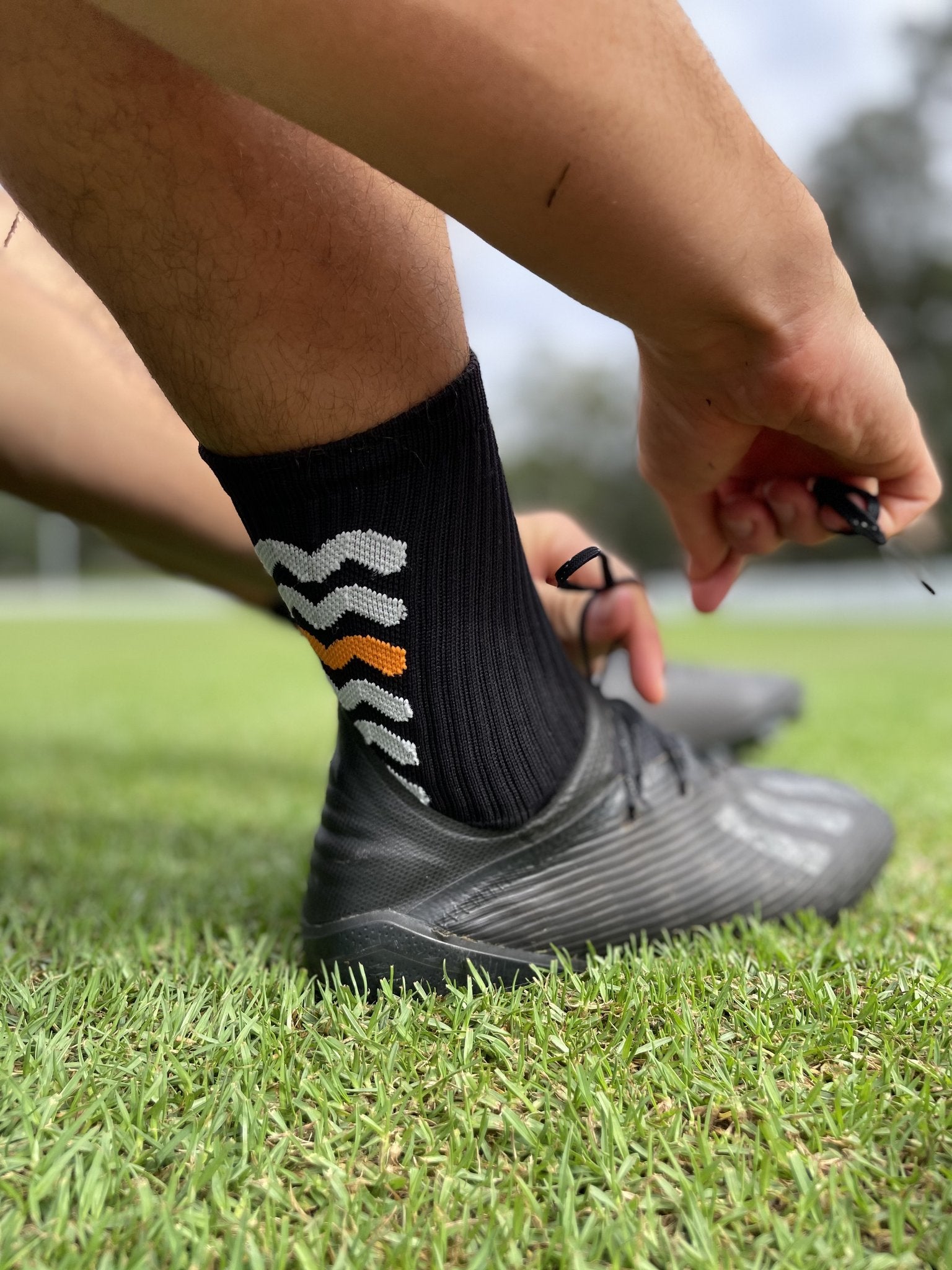 Classic black grip socks – ONE PILLAR
